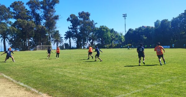 «UVM Ultimate Frisbee» debutó en el segundo encuentro de la disciplina