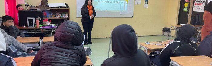 CEPS UVM realizó taller sobre ventilación emocional y manejo de crisis a estudiantes de El Olivar