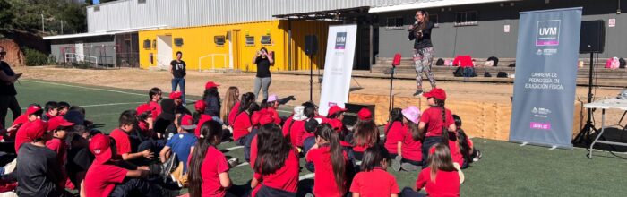 Carrera de Pedagogía en Educación Física UVM convocó actividad al aire libre para escolares