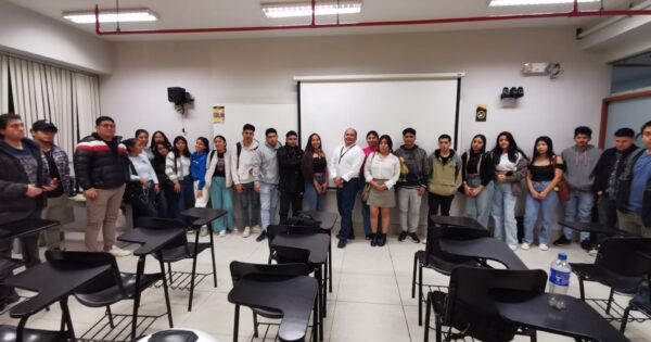 Clase espejo se efectuó entre la UVM y la Universidad Privada del Norte de Perú