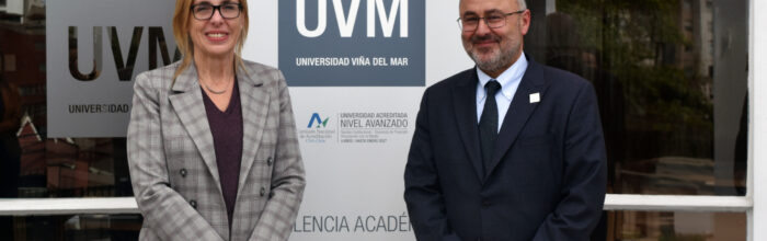 UVM firmó convenio de colaboración con Universitat Oberta de Catalunya