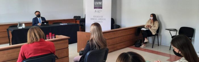 Estudiantes de Derecho UVM realizan alegatos simulados