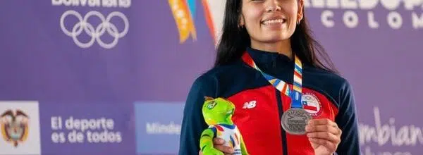 Estudiante UVM obtuvo medalla de plata en taekwondo en Juegos Bolivarianos 2022