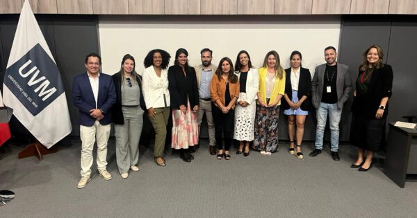 Carrera de Derecho UVM reunió a destacados profesionales de Brasil y Chile